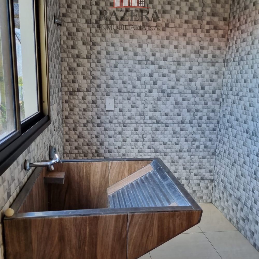 WhatsApp Image 2025-10-31 at 14.29.38 (1)